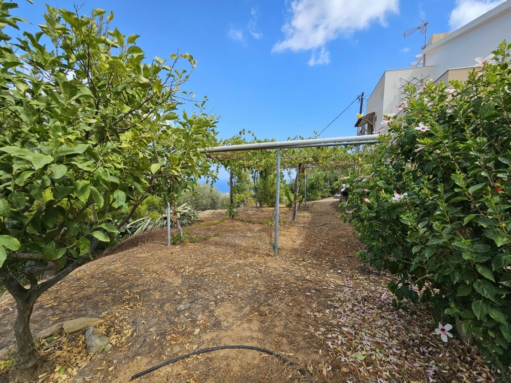 2-bedroom Detached House In Gazi, Greece (108 M²)