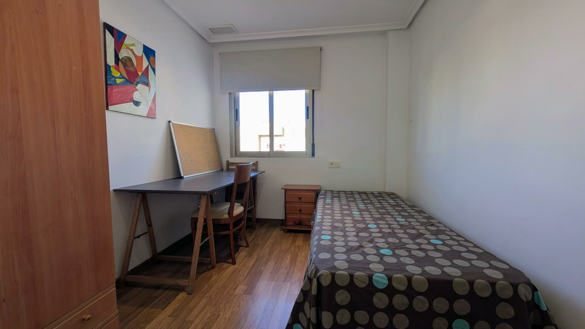 2-bedroom Flat In Elche, Spain (63 M²)