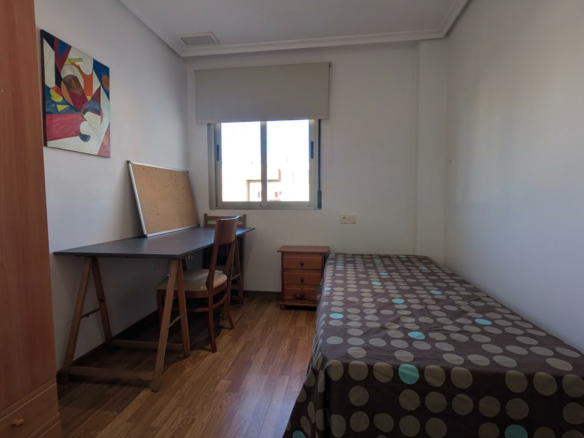 2-bedroom Flat In Elche, Spain (63 M²)