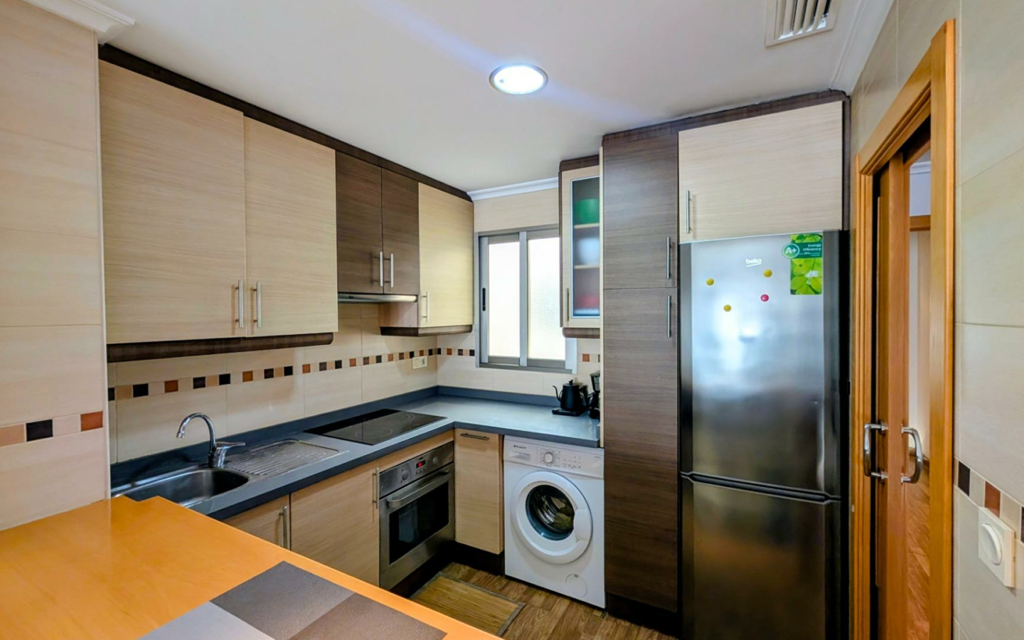 2-bedroom Flat In Elche, Spain (63 M²)