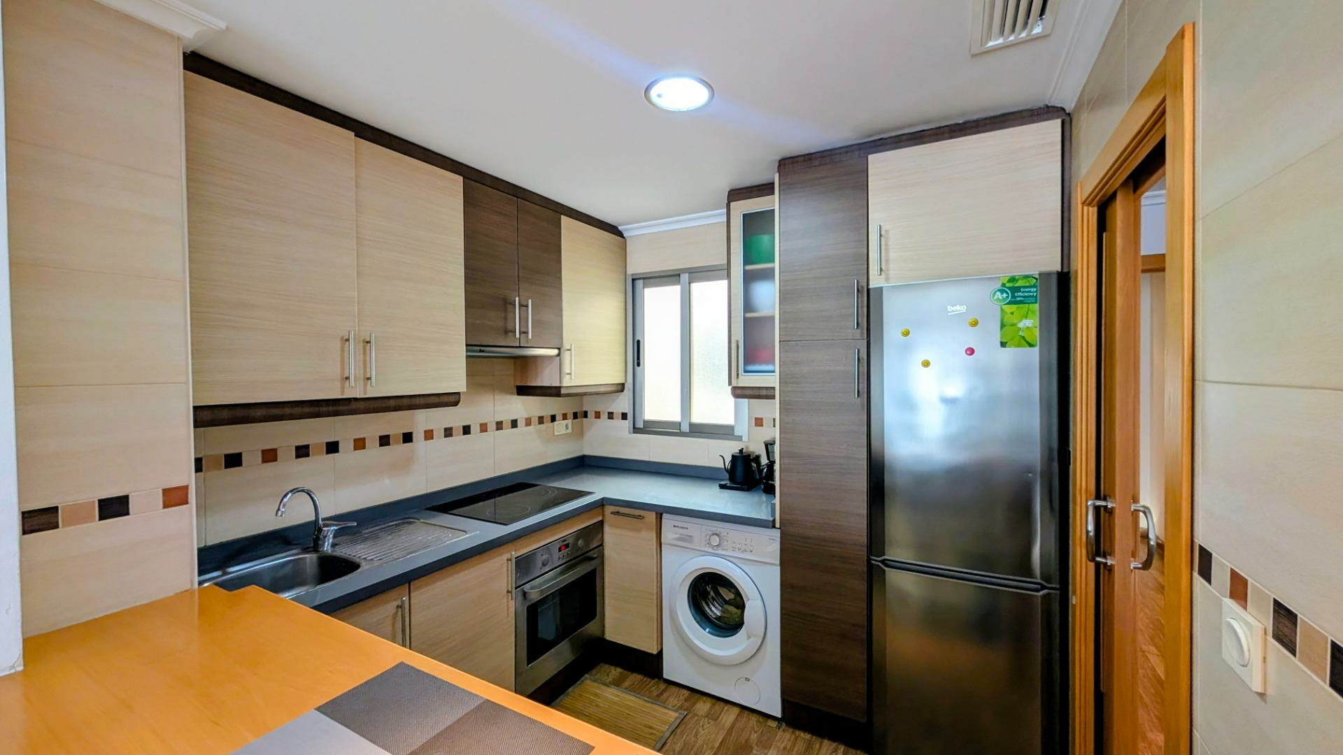 2-bedroom Flat In Elche, Spain (63 M²)