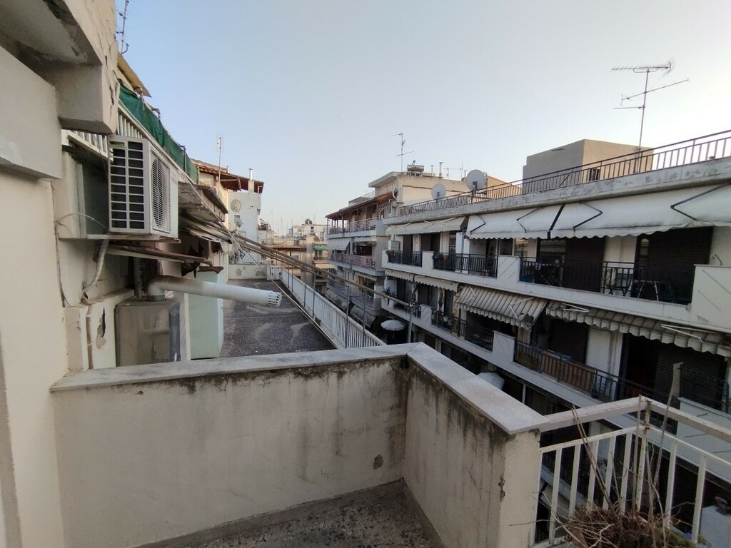 4-bedroom Flat In Toumpa, Greece (80 M²)