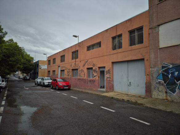 Industrial Unit In Elche, Spain (1.350 M²)