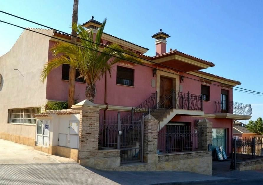 4-bedroom Villa In San Miguel De Salinas, Spain (245 M²)