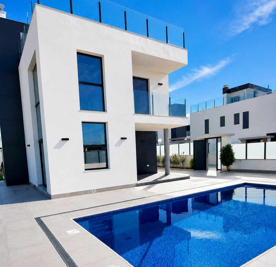 3-bedroom House In Orihuela Costa, Spain (190 M²)