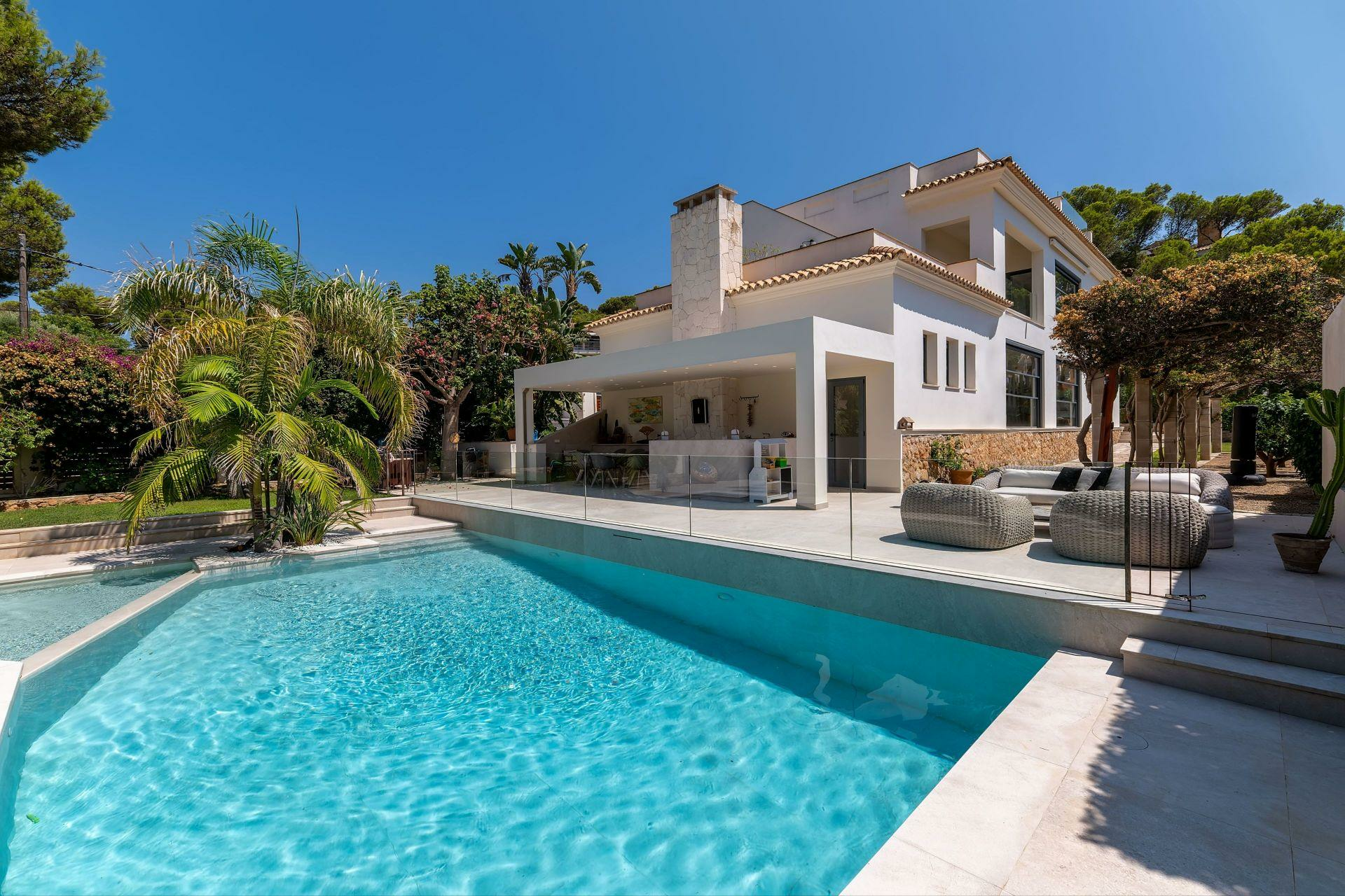 4-bedroom Villa In Calvià, Spain (526 M²)