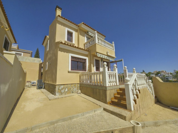 2-bedroom Villa In Orihuela Costa, Spain (77 M²)