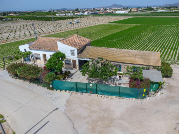 3-bedroom Country House In Orihuela, Spain (240 M²)