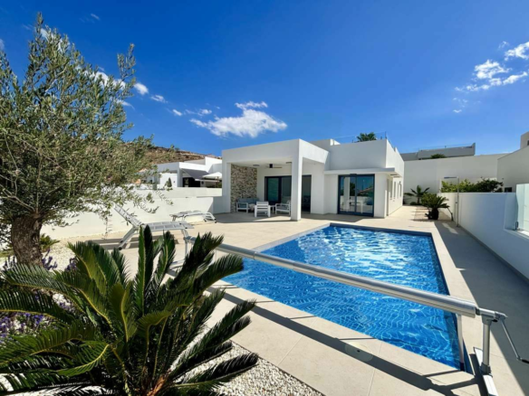 3-bedroom Villa In Rojales, Spain (120 M²)