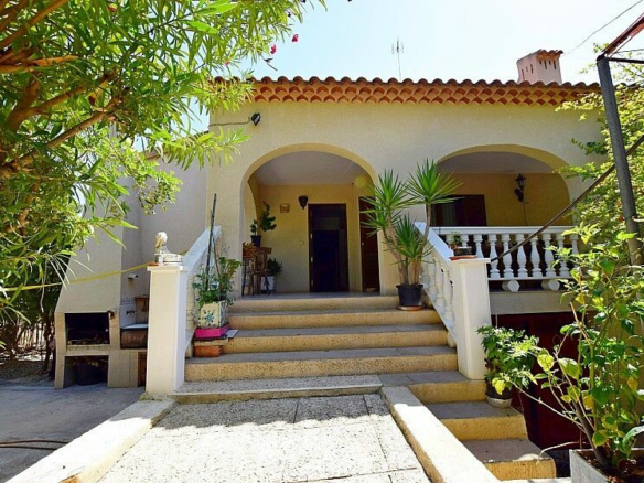 3-bedroom Villa In Orihuela Costa, Spain (160 M²)