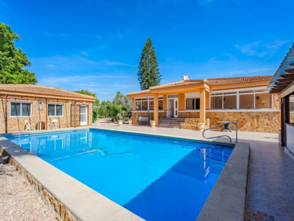 5-bedroom Villa In Rojales, Spain (195 M²)
