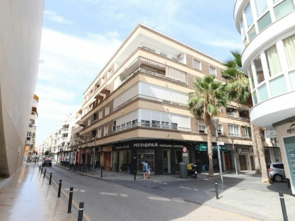 3-bedroom Penthouse In Torrevieja, Spain (128 M²)