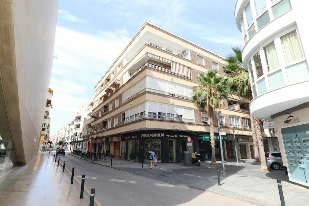 3-bedroom Penthouse In Torrevieja, Spain (128 M²)