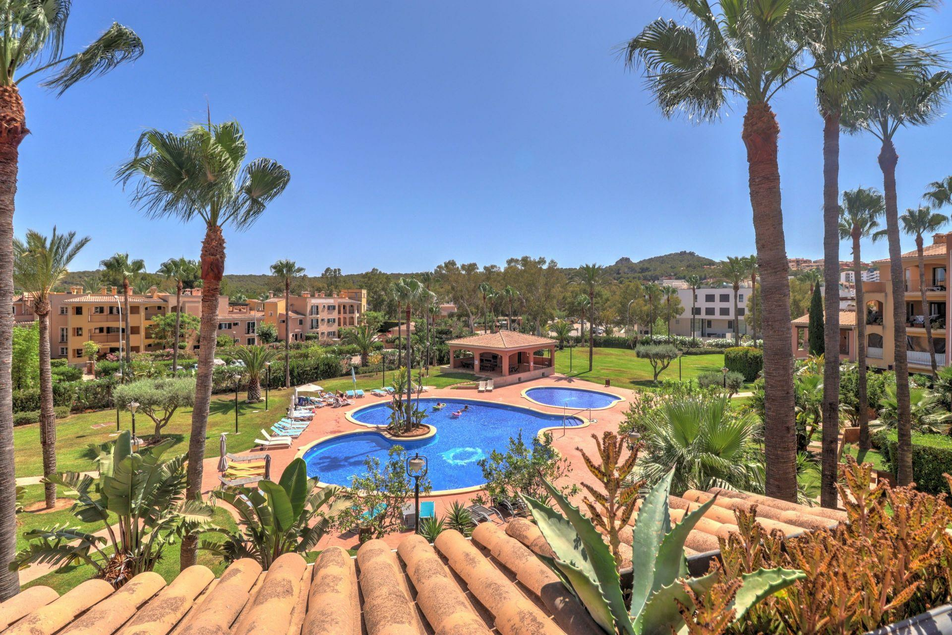 3-bedroom Penthouse In Calvià, Spain (160 M²)