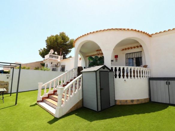 2-bedroom Villa In Orihuela Costa, Spain (70 M²)