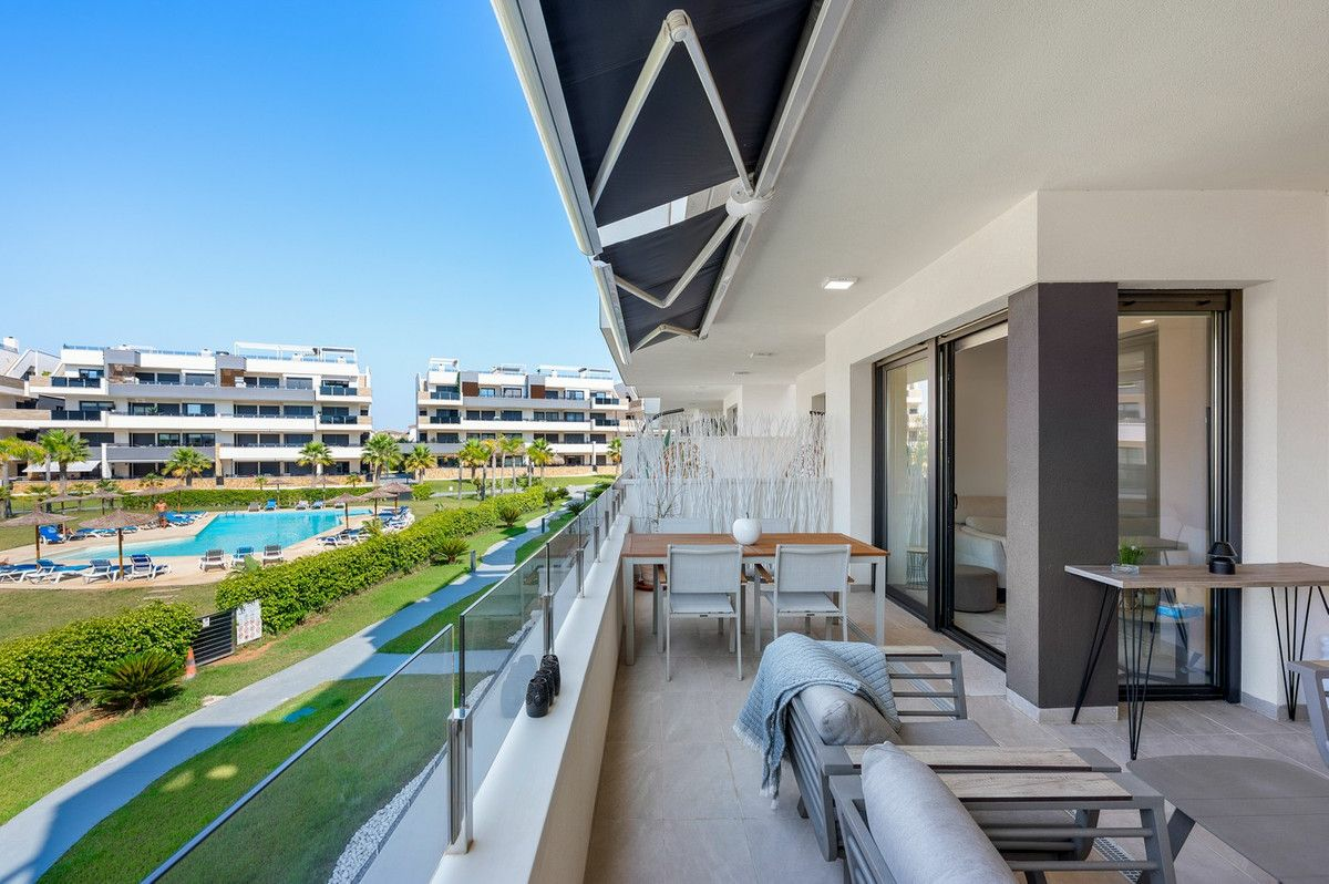2-bedroom Apartment In Orihuela Costa, Spain (75 M²)