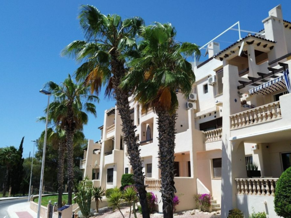 2-bedroom Apartment In Orihuela Costa, Spain (70 M²)