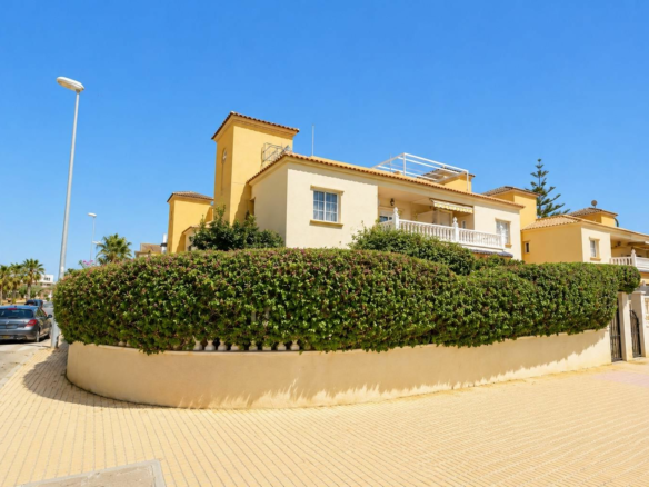 2-bedroom Apartment In Orihuela Costa, Spain (69 M²)