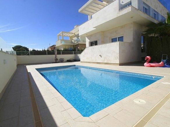 5-bedroom Villa In Orihuela Costa, Spain (306 M²)