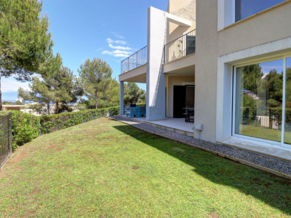 3-bedroom Apartment In Calvià, Spain (136 M²)