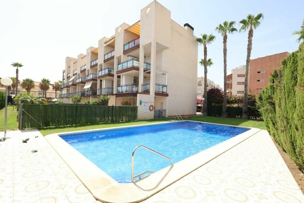 2-bedroom Apartment In Orihuela Costa, Spain (89 M²)