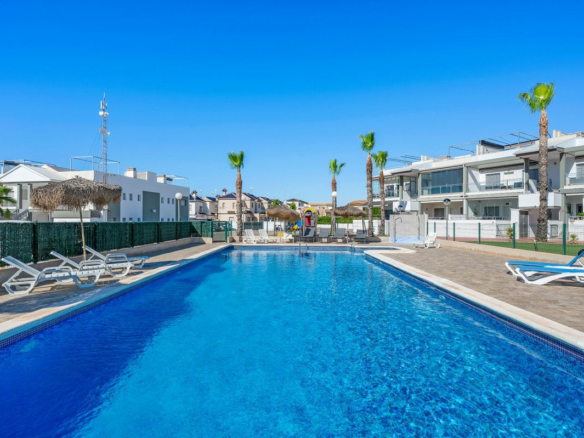 3-bedroom House In Daya Nueva, Spain (90 M²)