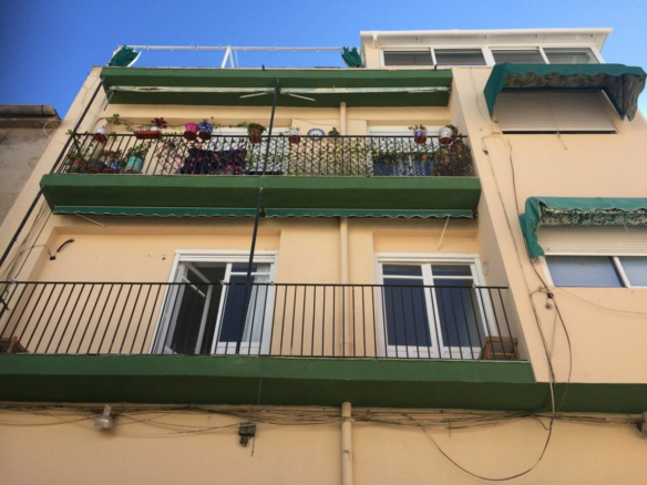 4-bedroom Apartment In Alicante, Spain (103 M²)