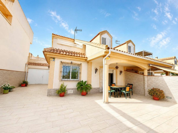 3-bedroom House In Pilar De La Horadada, Spain (132 M²)