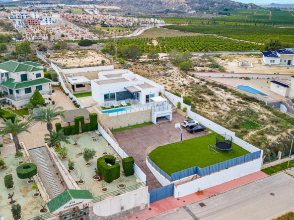 4-bedroom Villa In Algorfa, Spain (283 M²)