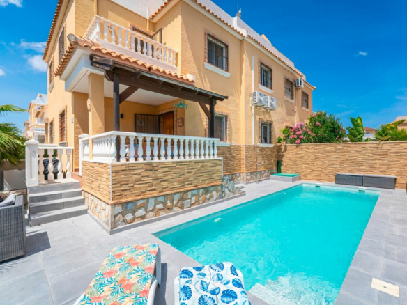 3-bedroom Villa In Rojales, Spain (71 M²)
