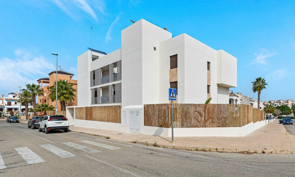 2-bedroom Apartment In Orihuela Costa, Spain (89 M²)