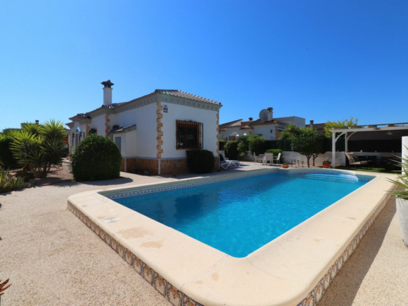 3-bedroom Villa In Benijofar, Spain (110 M²)
