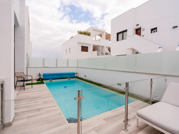 4-bedroom Villa In Torrevieja, Spain (198 M²)