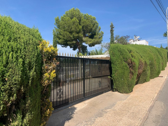 4-bedroom Villa In Orihuela Costa, Spain (156 M²)