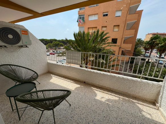 2-bedroom Apartment In Guardamar Del Segura, Spain (51 M²)