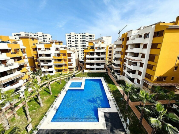 2-bedroom Apartment In Orihuela Costa, Spain (85 M²)
