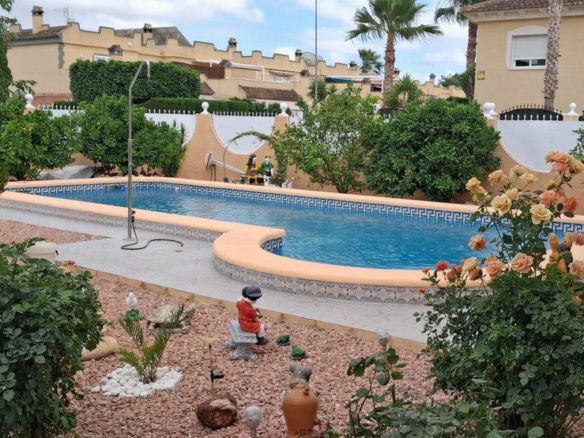 3-bedroom House In Benferri, Spain (265 M²)