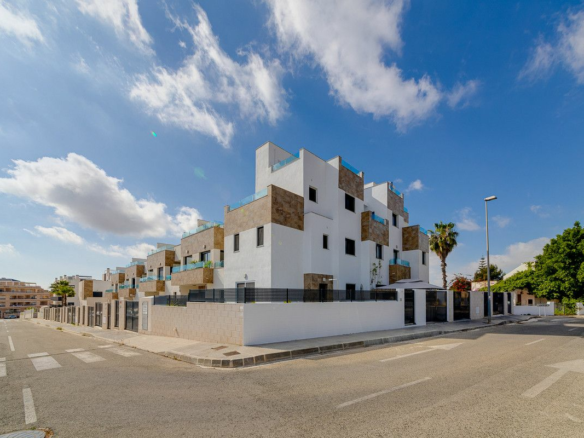 3-bedroom House In Orihuela Costa, Spain (134 M²)