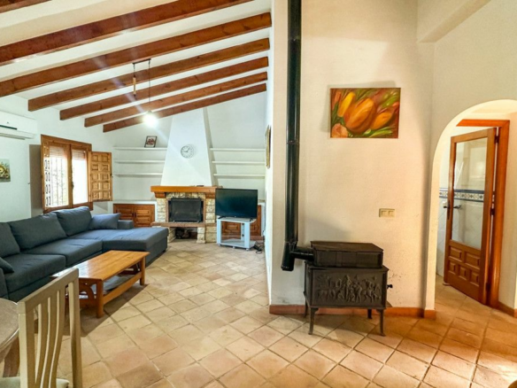 4-bedroom Villa In Cabo Roig, Spain (140 M²)