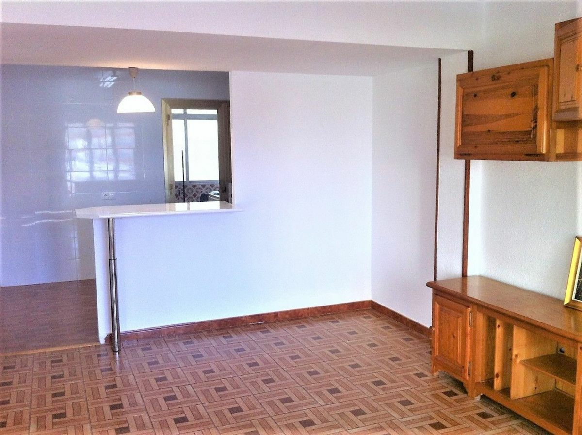 3-bedroom Apartment In Mutxamel, Spain (120 M²)