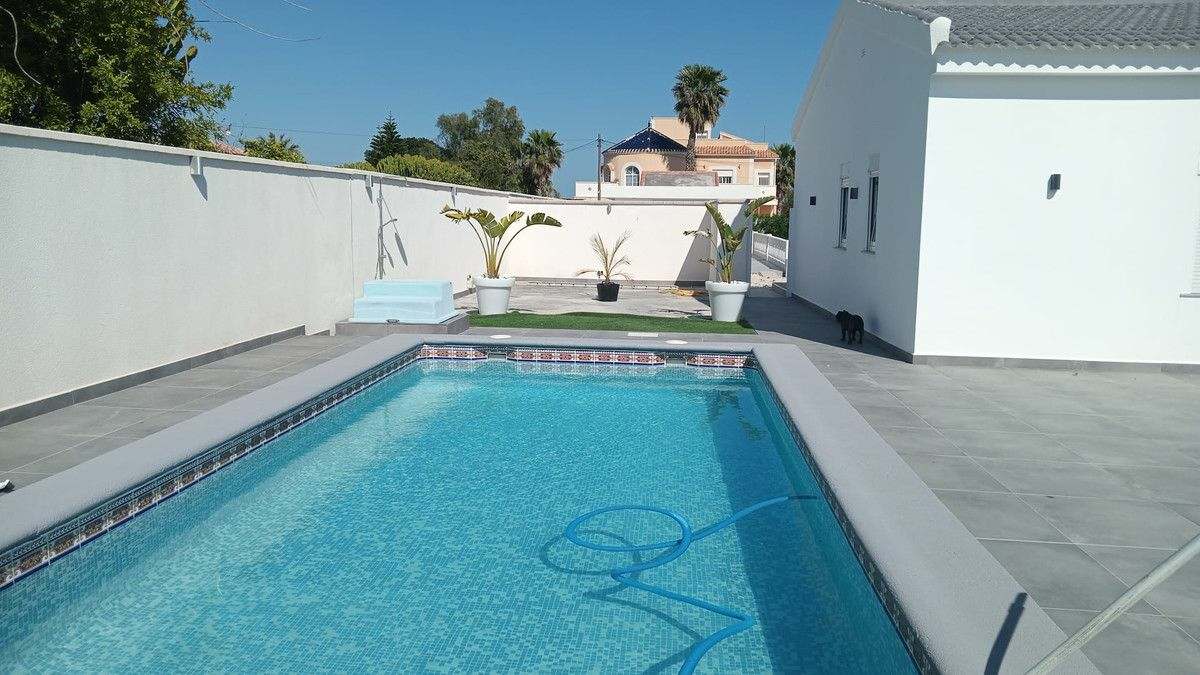 4-bedroom Villa In Orihuela Costa, Spain (174 M²)