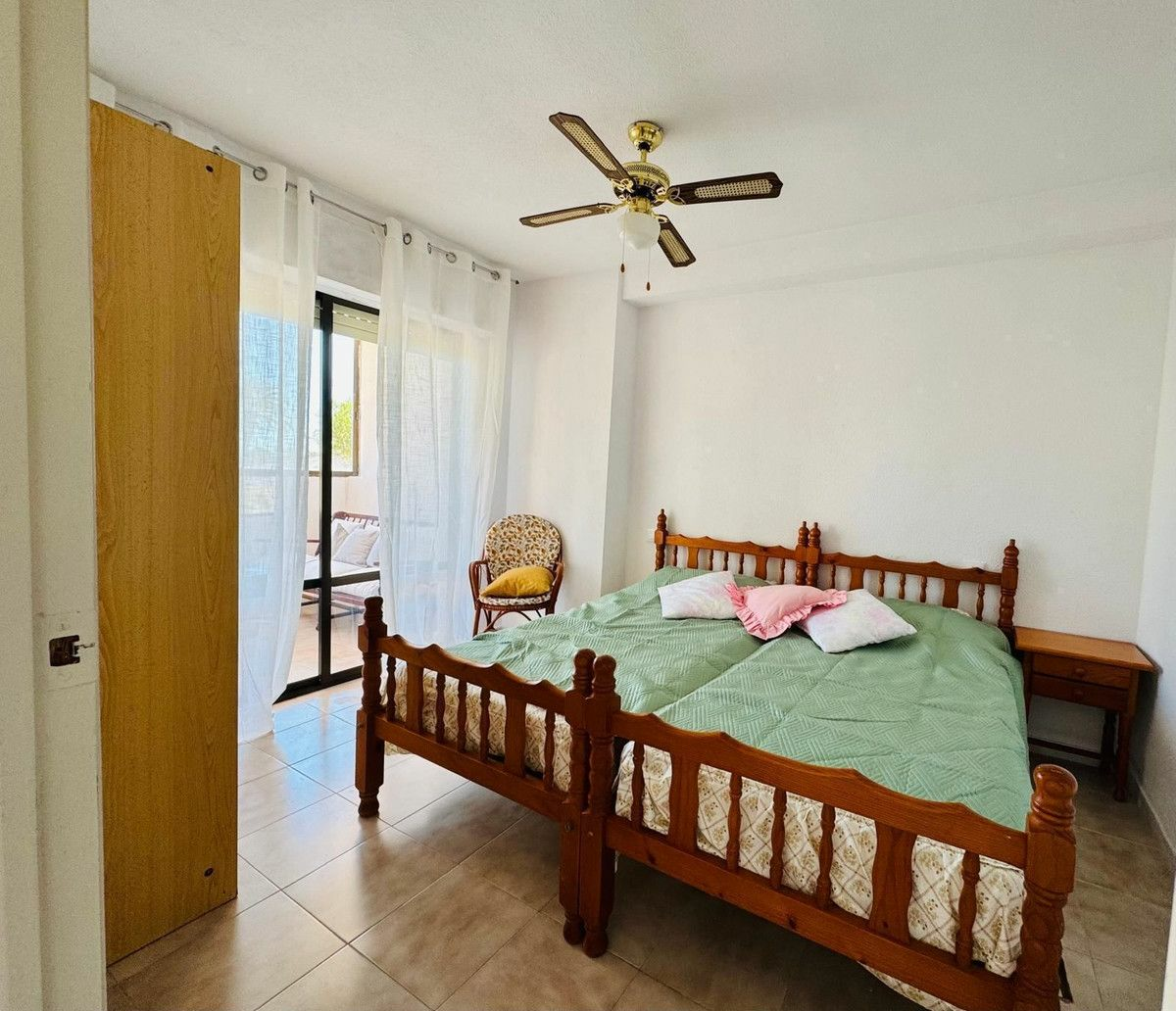 2-bedroom Apartment In Torrevieja, Spain (50 M²)