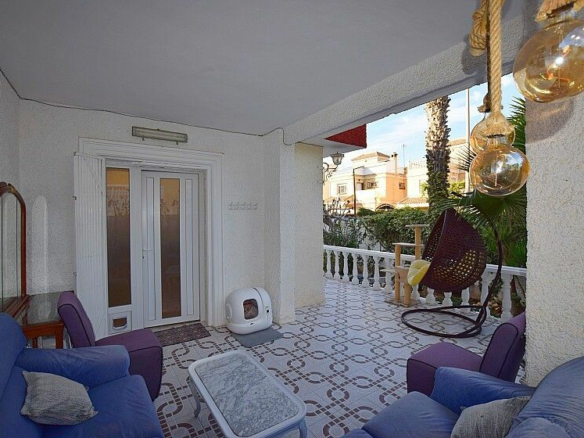 3-bedroom Villa In Torrevieja, Spain (200 M²)