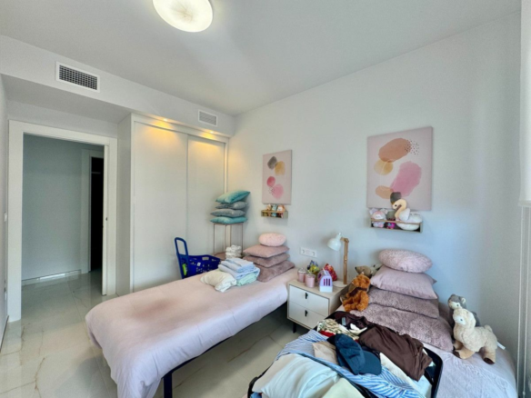 3-bedroom Apartment In Orihuela Costa, Spain (98 M²)