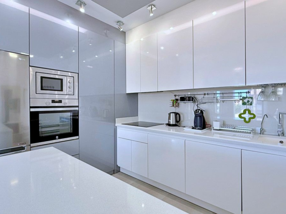 3-bedroom Apartment In Pilar De La Horadada, Spain (108 M²)
