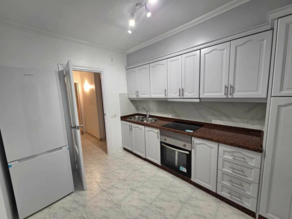3-bedroom Apartment In Torrevieja, Spain (95 M²)