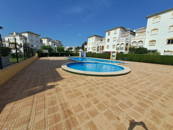 2-bedroom Apartment In Torrevieja, Spain (60 M²)