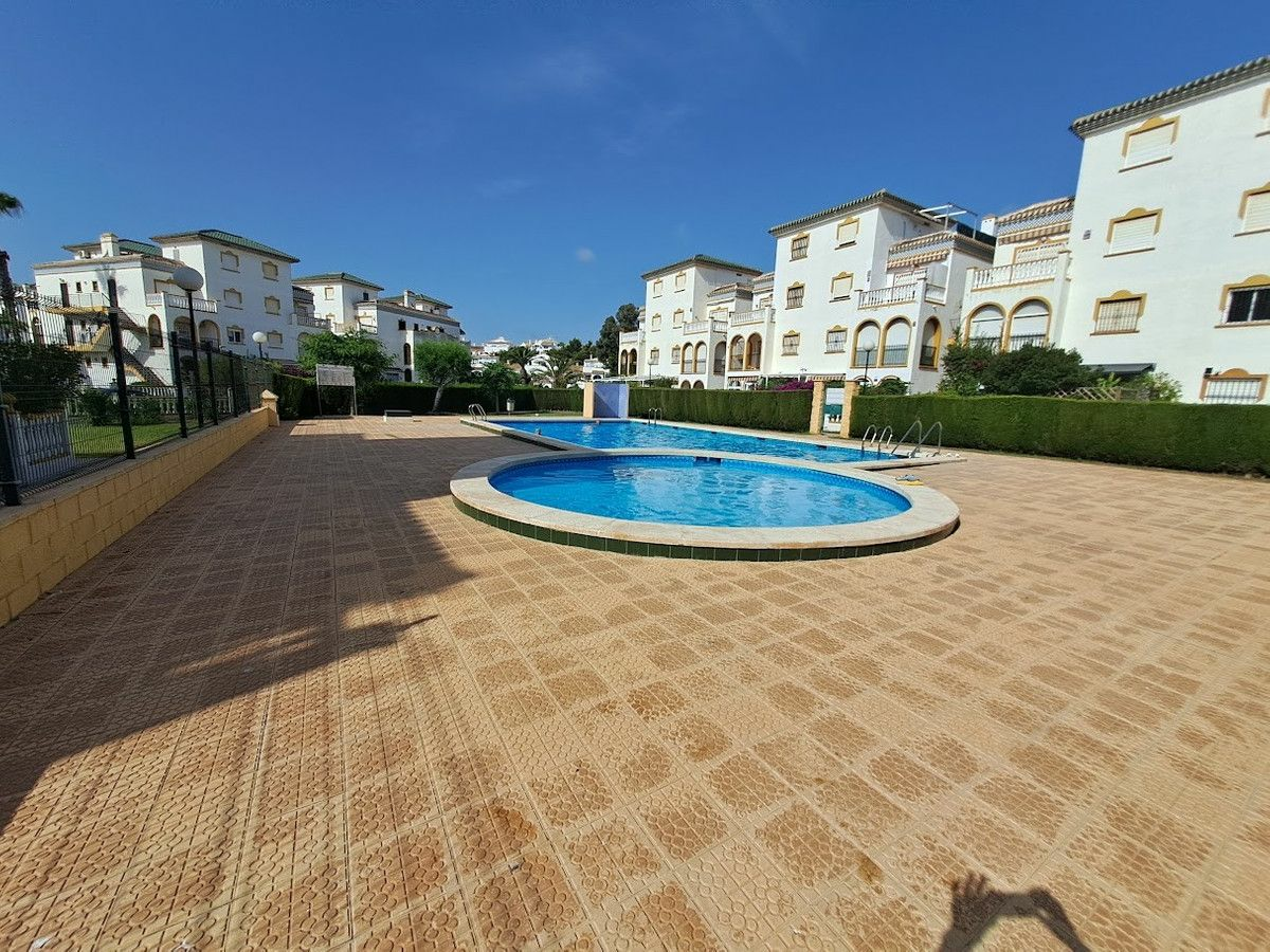 2-bedroom Apartment In Torrevieja, Spain (60 M²)