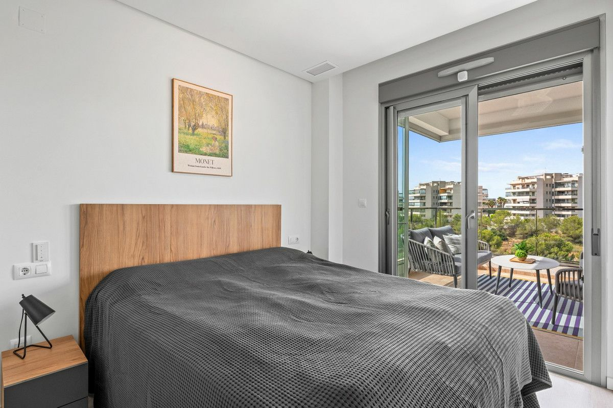 3-bedroom Apartment In Orihuela Costa, Spain (72 M²)