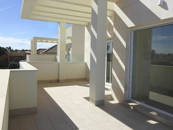 5-bedroom Villa In Orihuela Costa, Spain (306 M²)